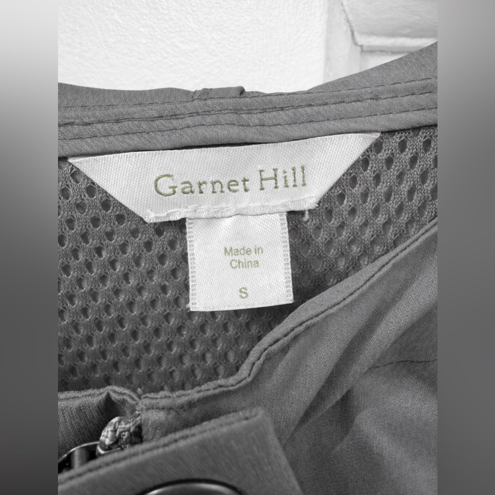 Garnet Hill Gray Lightweight Water Resistant Jacket, sz S - Picture 3 of 8